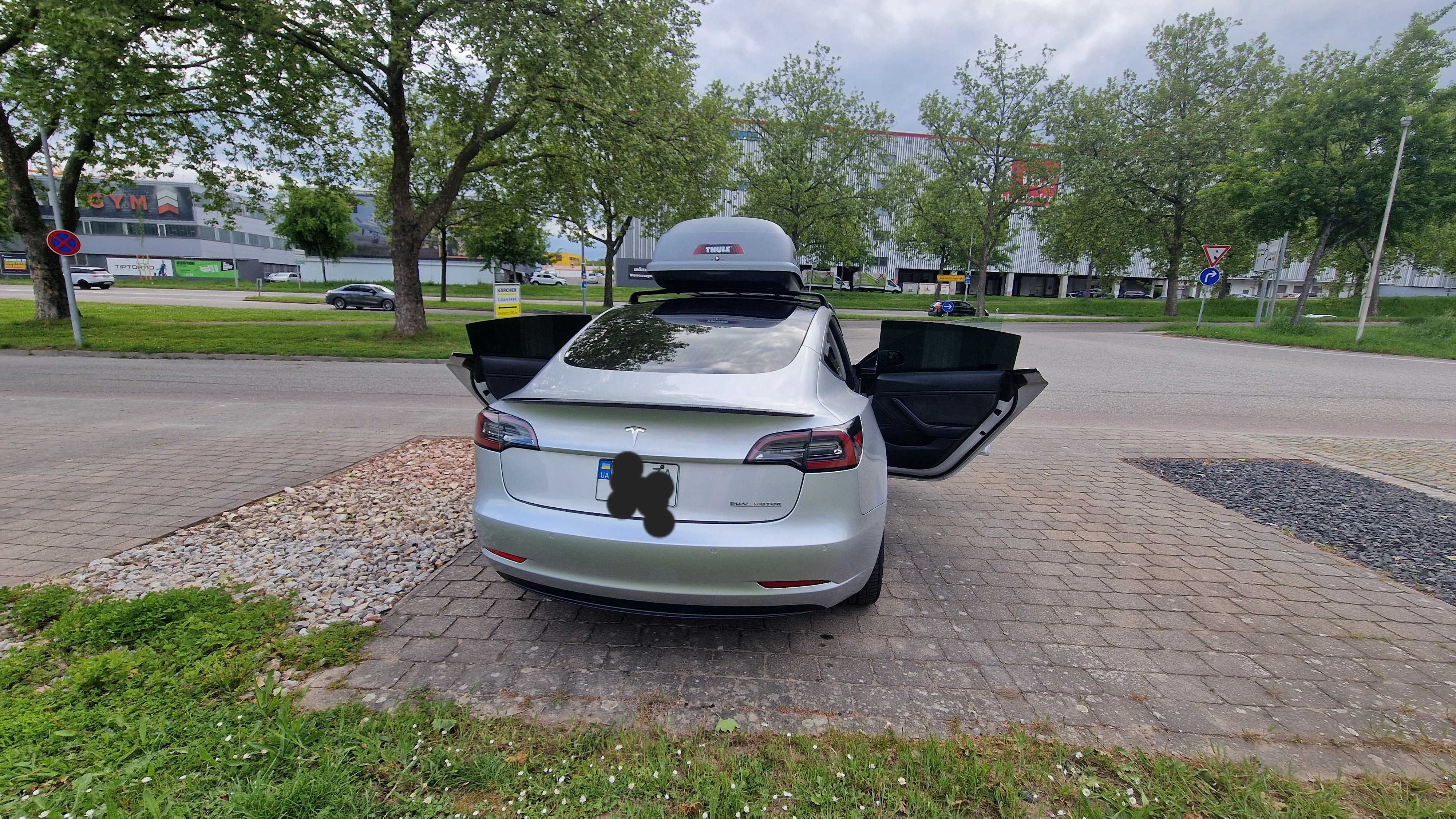 Tesla 3 Dual Motors Performance