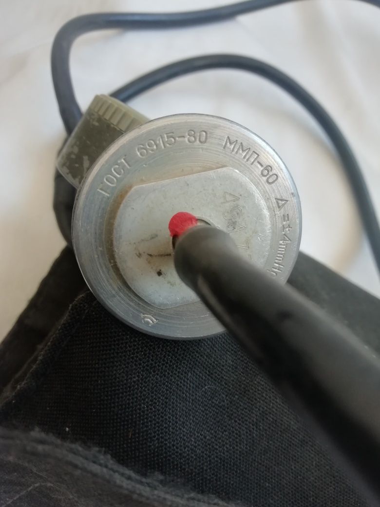 прибор для измерения внутривенного давления со стетоскопом