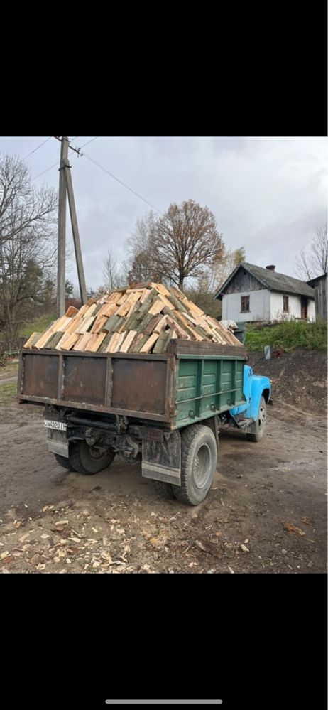 Продаж дров з доставкою