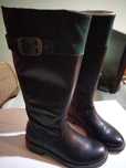 Botas cano alto sem salto