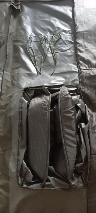 Pokrowiec Tandem Baits na 3 wędki+3 z kołowrotkami.