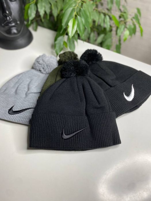 Мужская зимняя шапка NIKE с флисом теплая с помпоном с подворотом S-XL