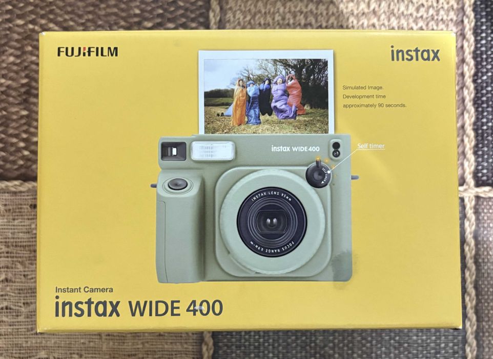 Нова камера з автодруком Fujifilm Instax Wide 400