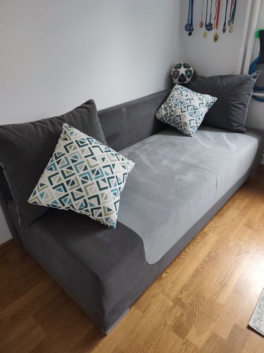 Funkcjonalna sofa rozkładana Agata