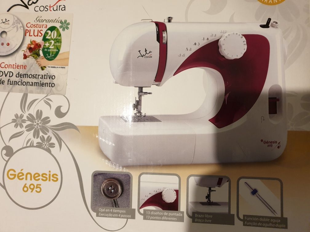 Máquina de costura JATA