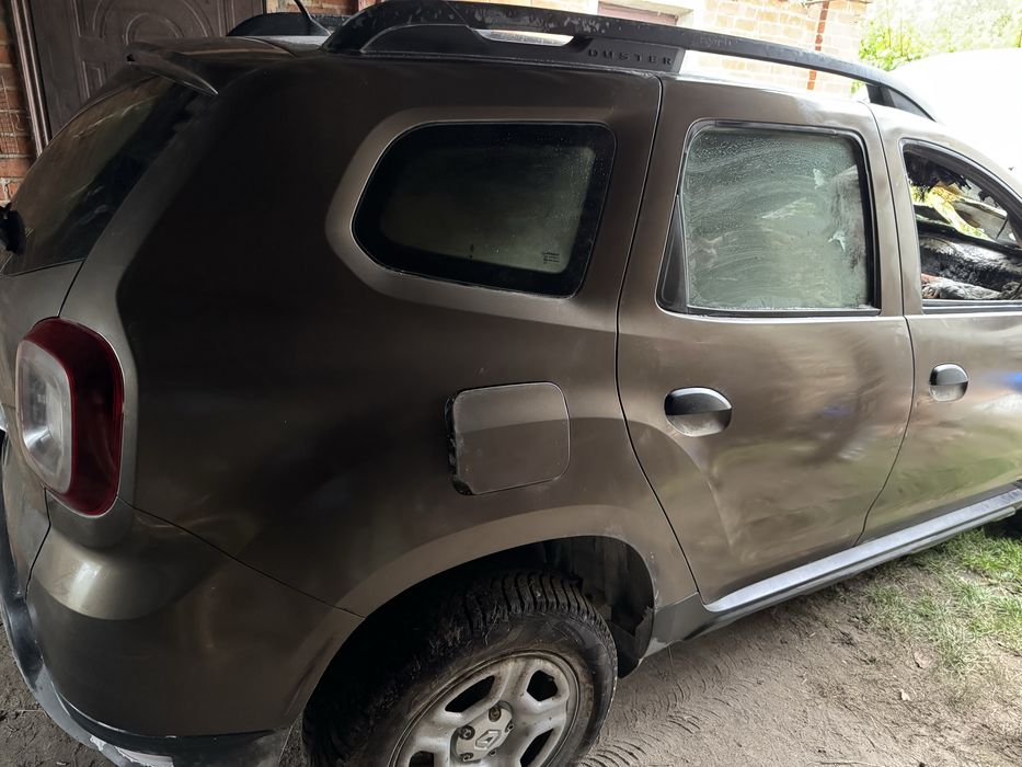 Кузов кузовщина четвертя Renault Duster 1.5 K9K Рено Дастер