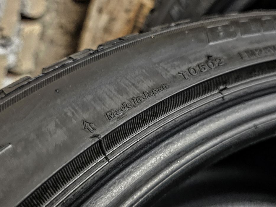 Пара 245/40r18 Bridgestone | 8.5mm | 2024 | Преміум шини | Стан нових