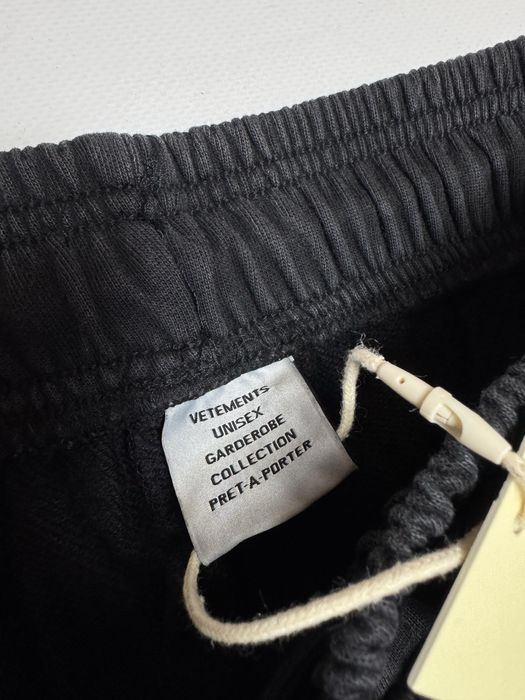 Спортивні штани Vetements Gradle Of Flith Washed black M L