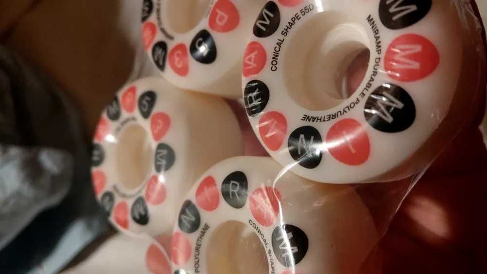 Nowe Kółka do Deskorolki Miniramp 53mm deska deck skate thrasher baker