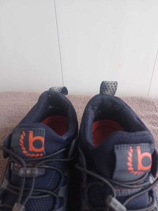 Кросівки 40 розмір