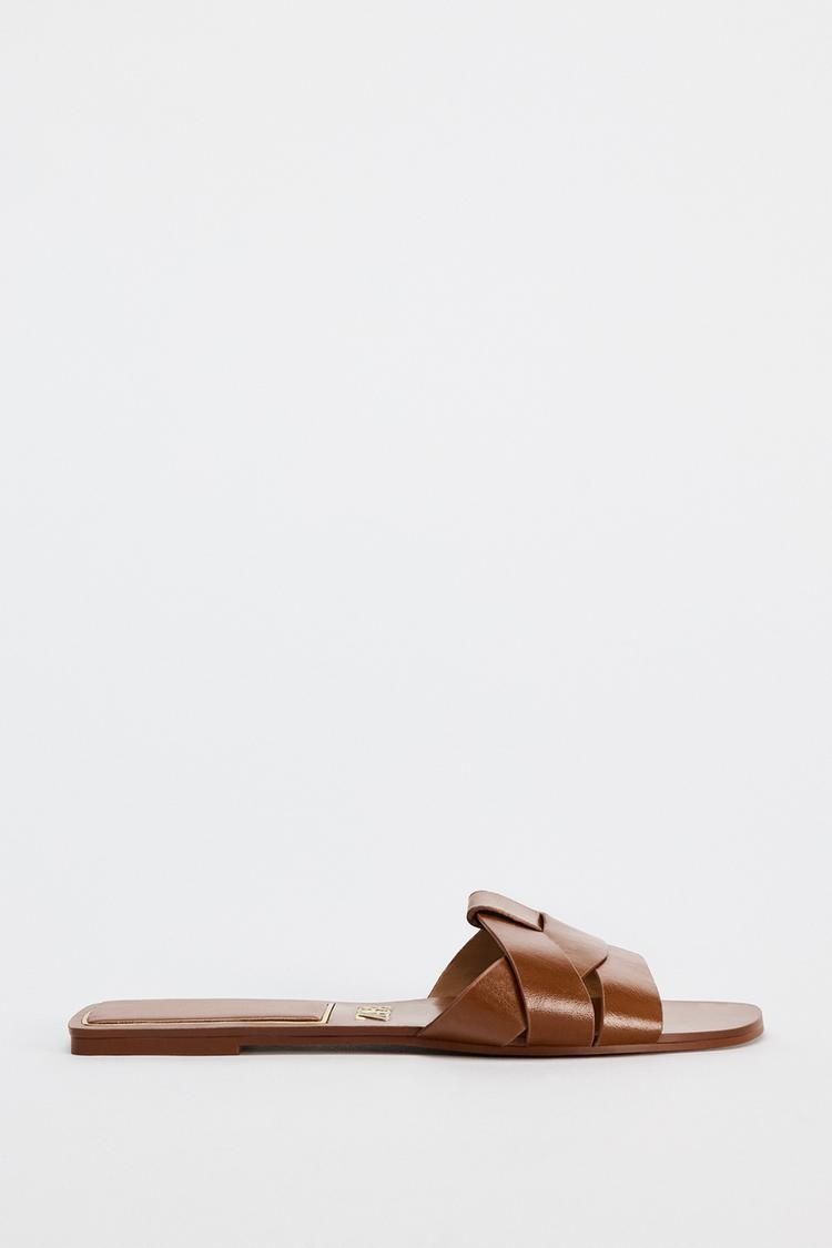 Жіночі шкіряні шльопанці Zara