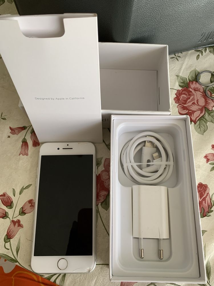 iPhone 7, в норм стані тільки при зустрічі