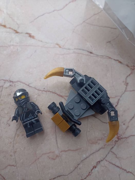 Lego Ninjago 30087 pojazd Cole ZX