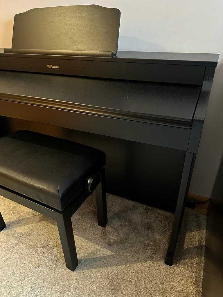Piano Roland HP603A
