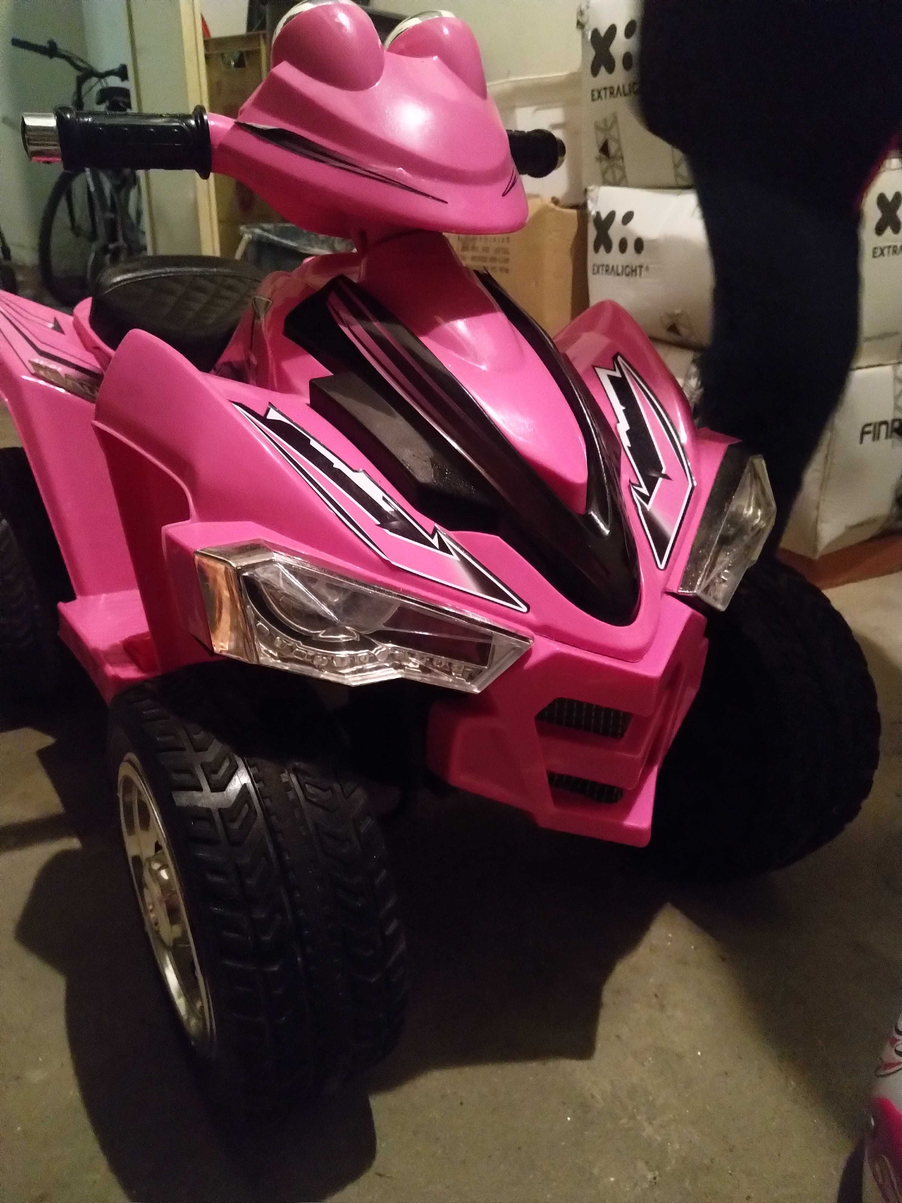 Moto4 a bateria de menina