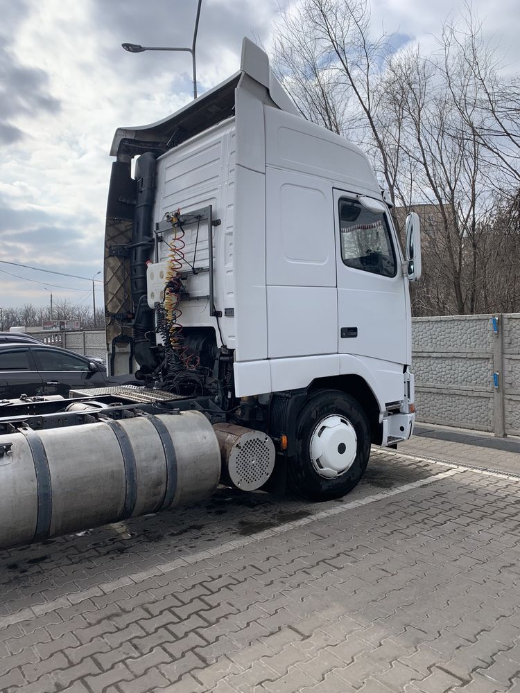 Продам фуру Volvo FH12