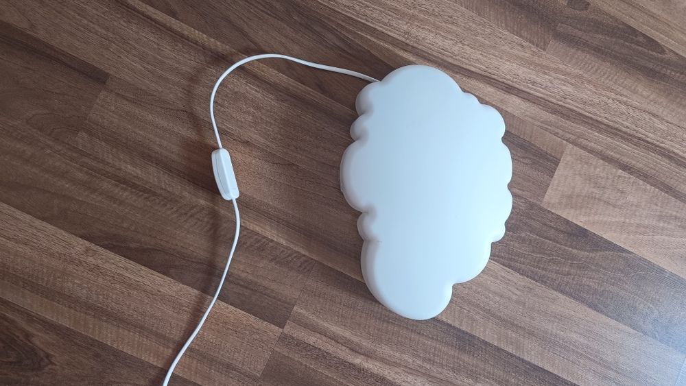 Lampka upplyst IKEA chmurka