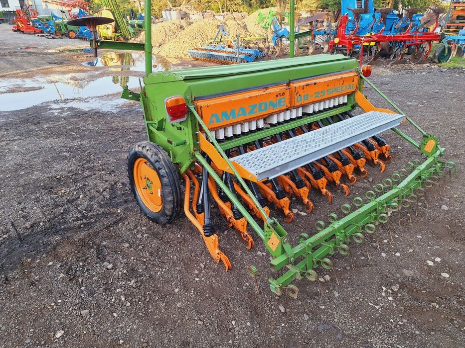 Siewnik zbożowy Amazone D8 Special 2,5m  nie hassia nordsten