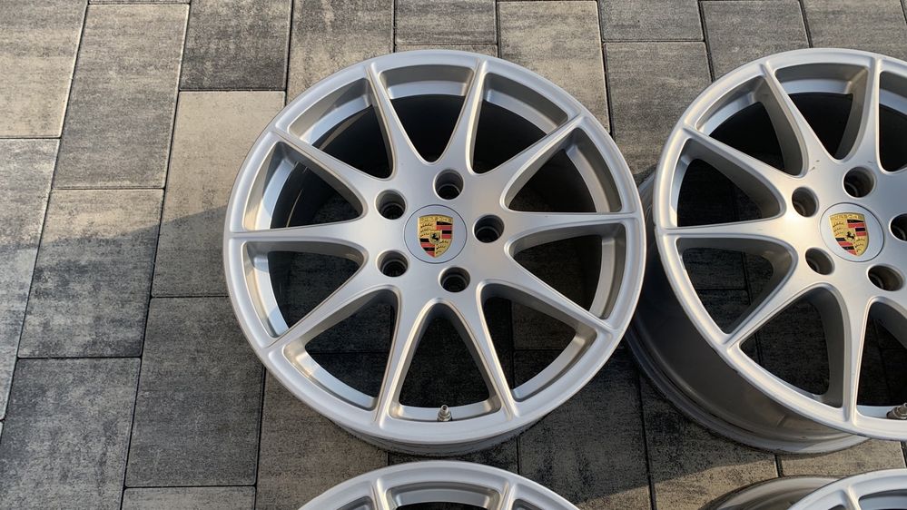 Sprzedam felgi aluminiowe Porsche Panamera 5x130 18 cali OE czujniki