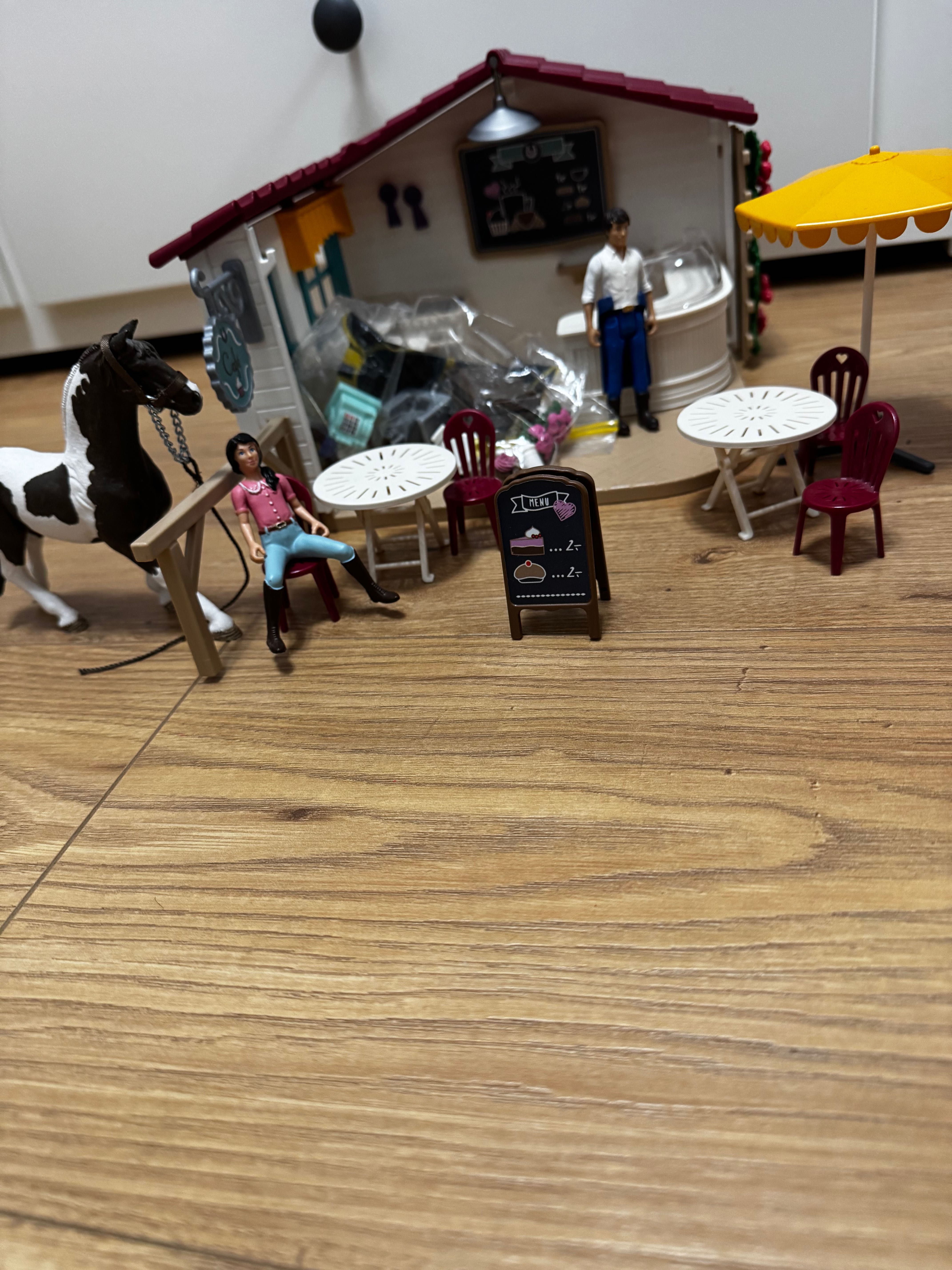 Schleich kawiarnia dla jeźdźców
