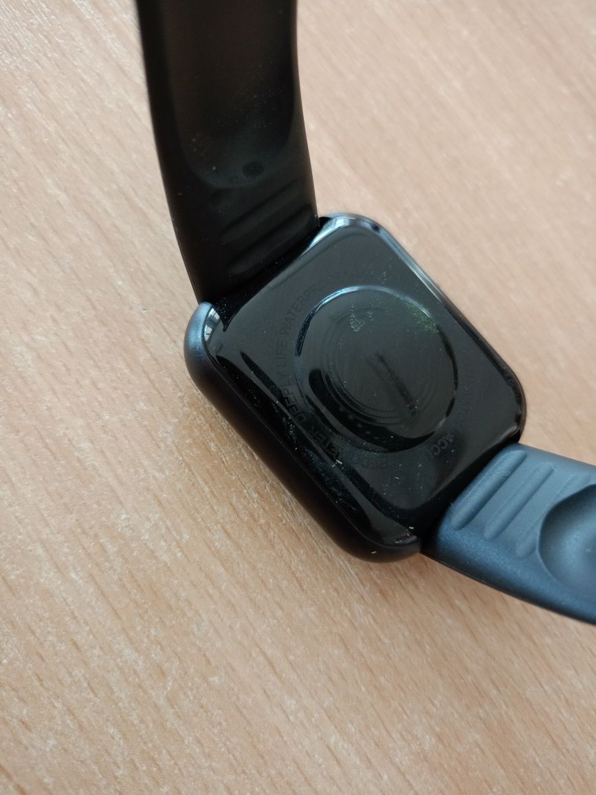 Zegarek smartwach wielofunkcyjny