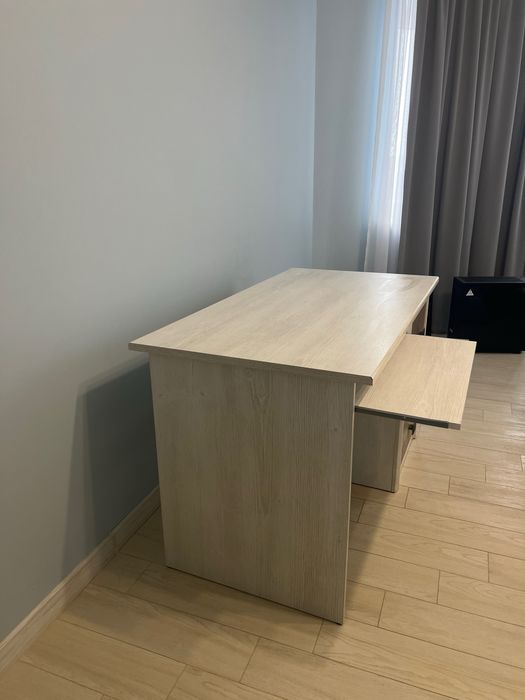 Стіл письмовий BIU 130 Коен ||  (2)/Koen