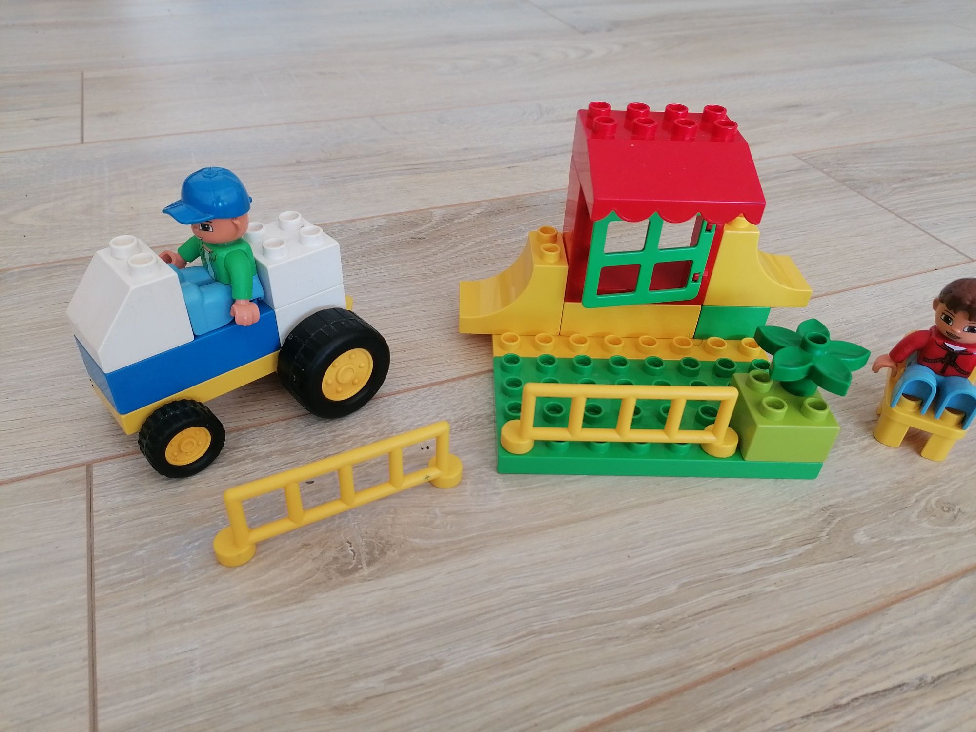 Klocki Lego duplo domek+ pojazd