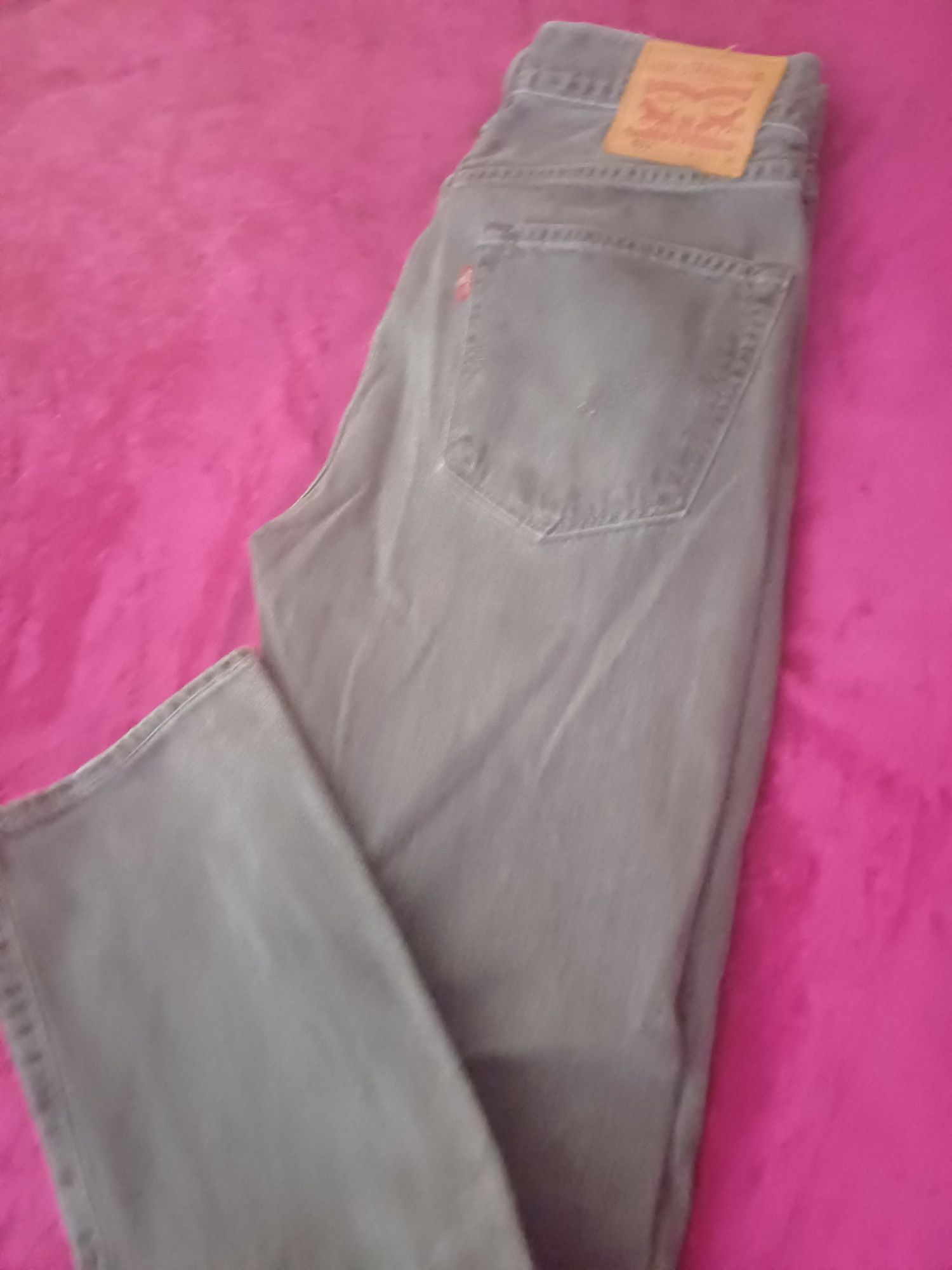 Calças  Levis Strauss  Cinza