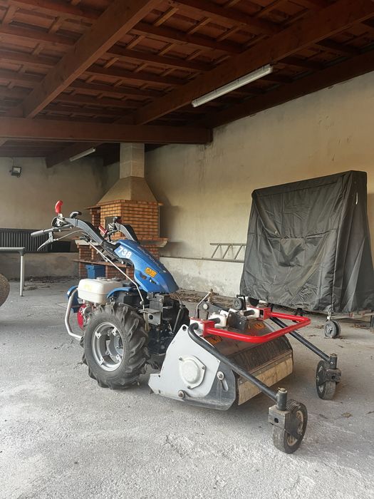 Motocultivador CBS 738 + 2 alfaias