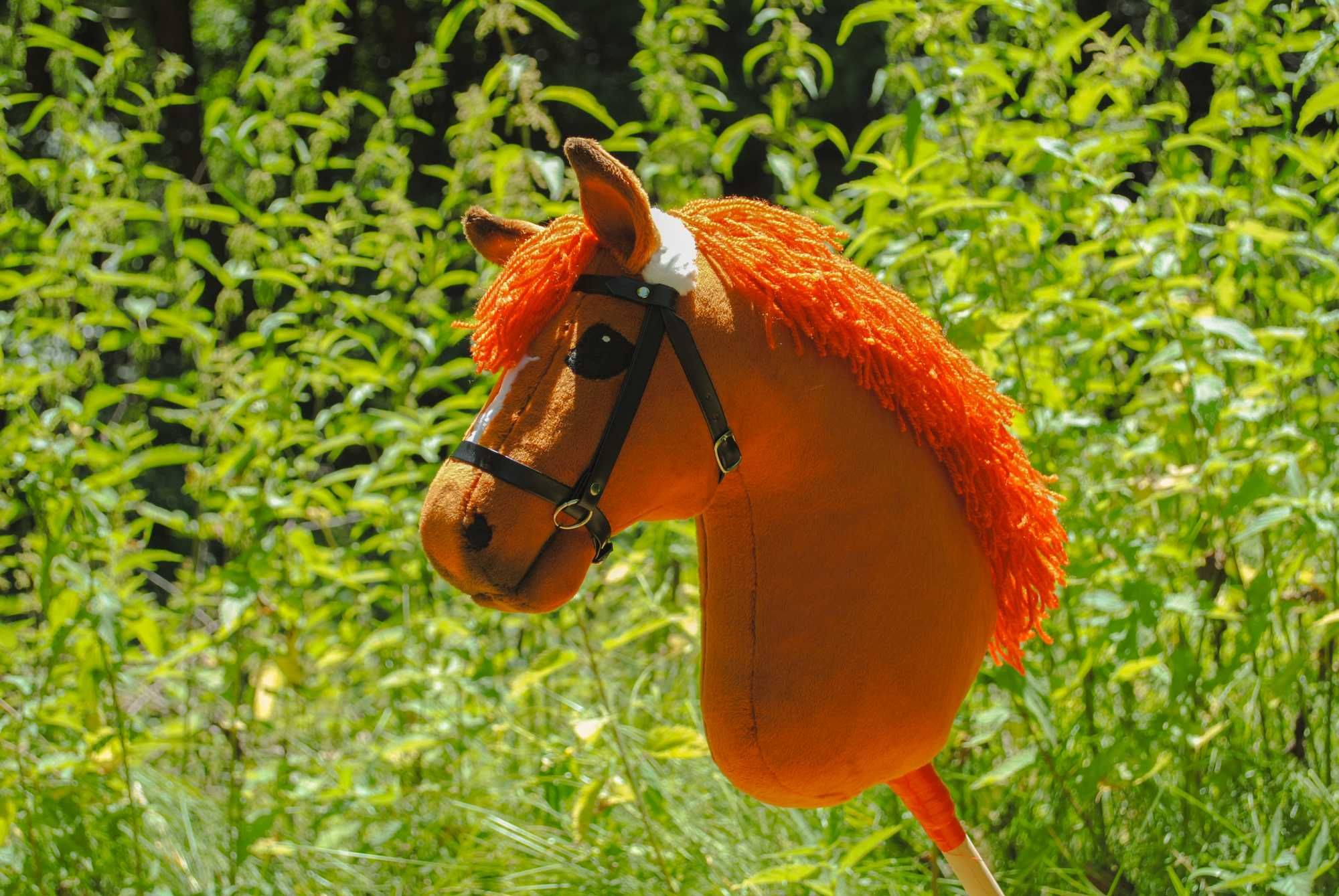 Rudy Hobby Horse z ogłowiem / Ginger Stick Horse with Bridle & Reins