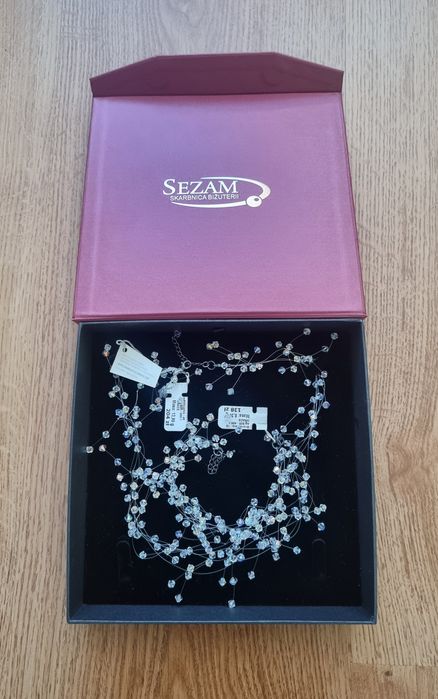 Biżuteria ślubna marki Sezam z kryształkami Swarovskiego