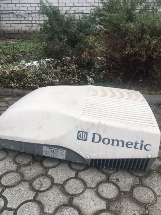 Накрышный кондиционер с панелью распределения воздуха Dometic FreshJet