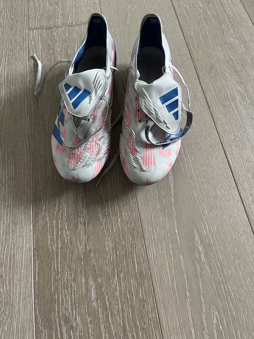 Бутсы Adidas Predator