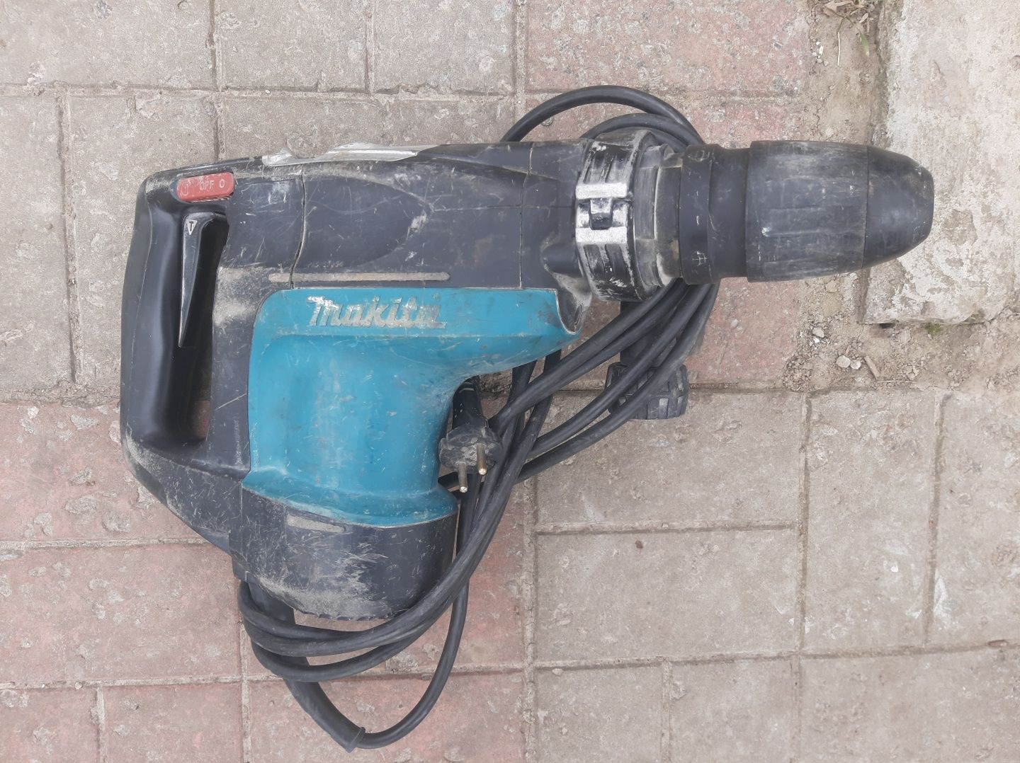 Перфоратор makita 4001c макіта