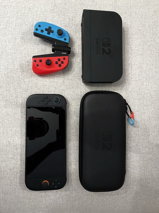 Switch 2 z alcesoriami