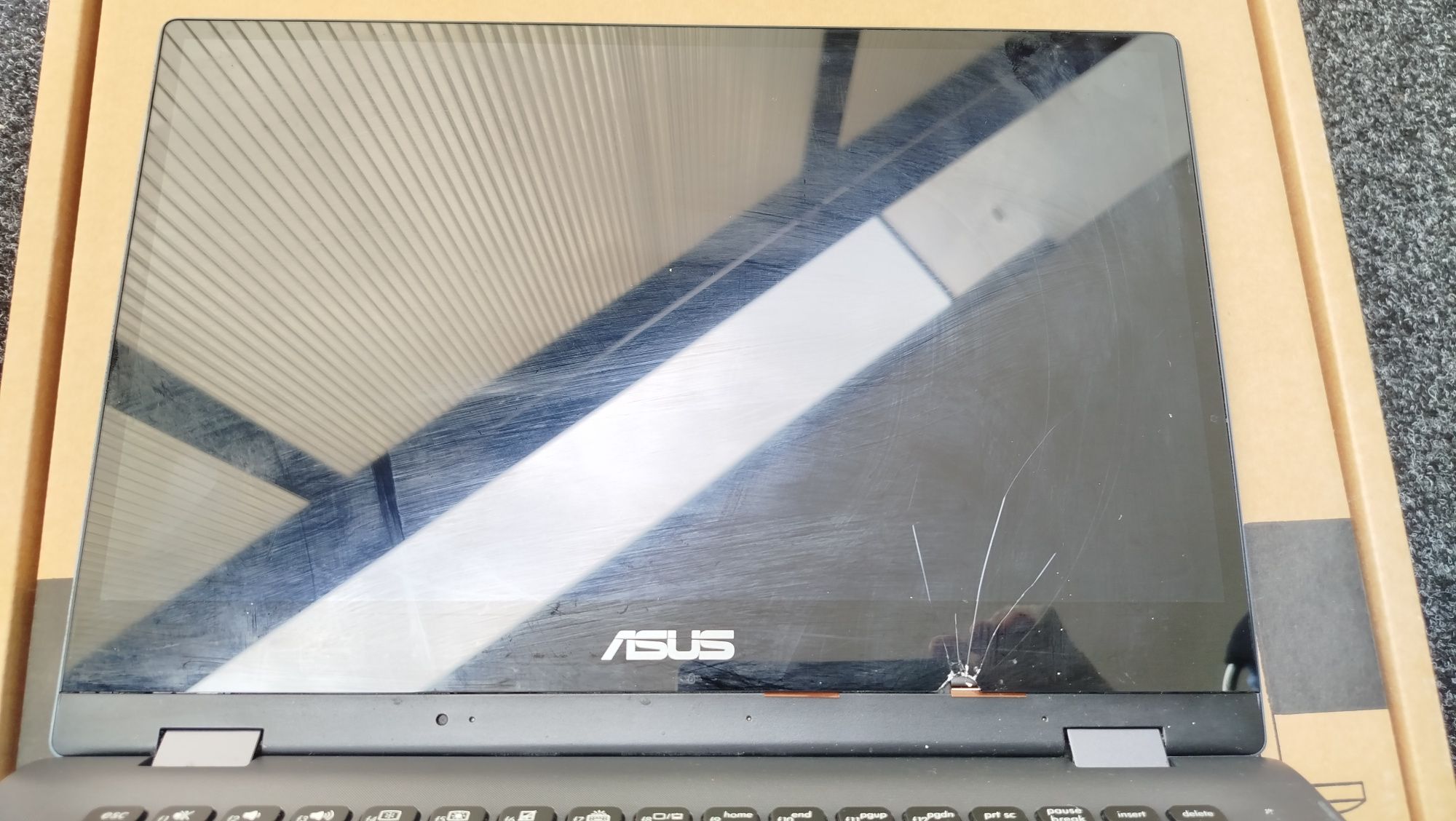 Laptop ASUS vivobook TP412FA