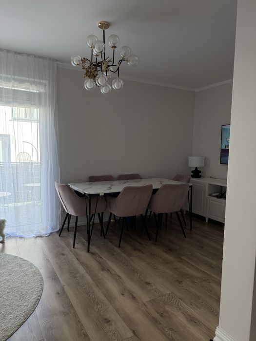 Komplet stół + 6 krzeseł do jadalni