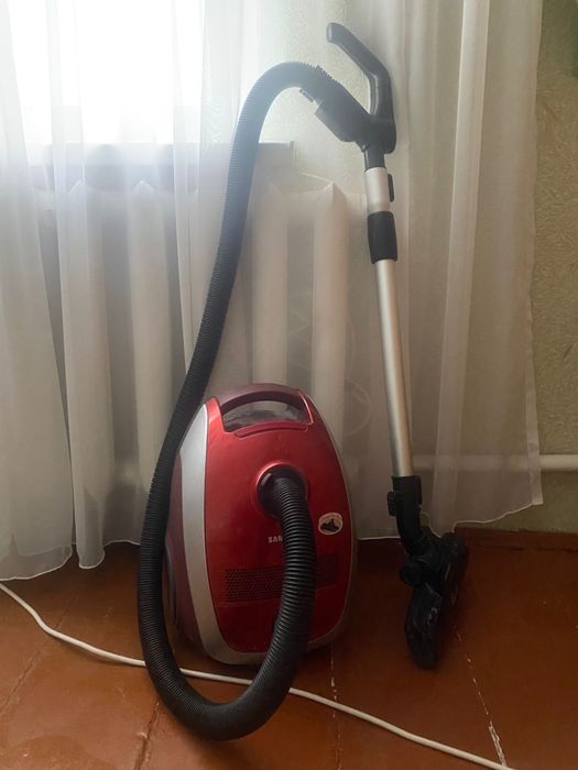 Пилосос на запчастини