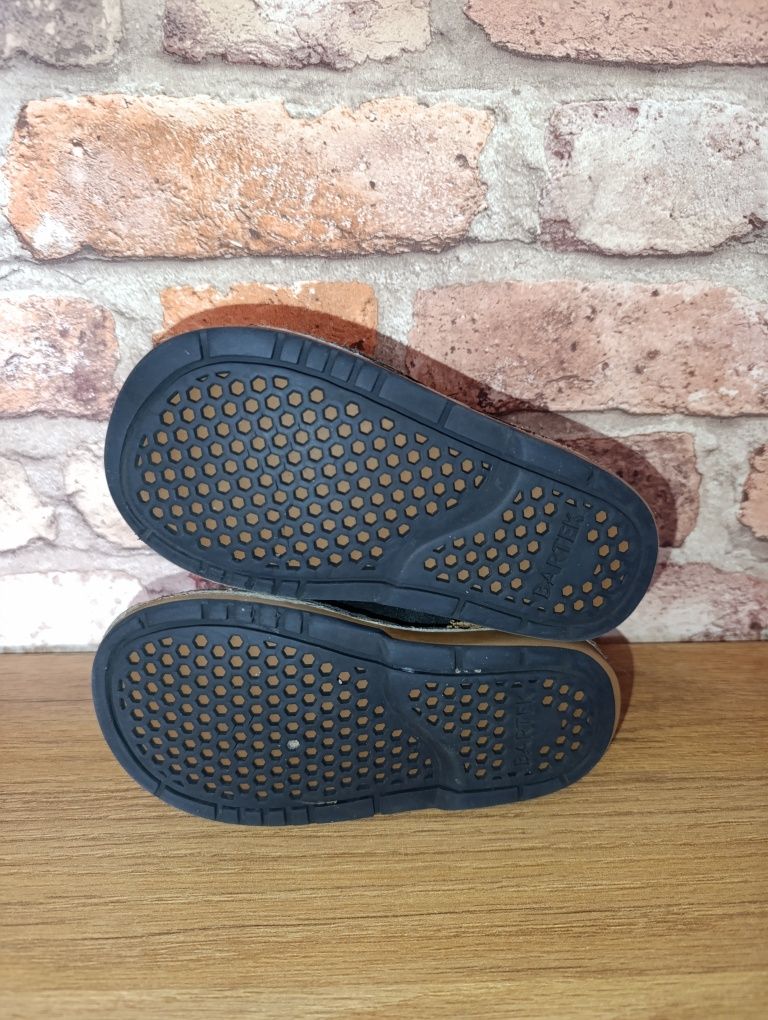 Buty sandałki dla chłopca marki Bartek r. 23 wkładka 15,5 cm