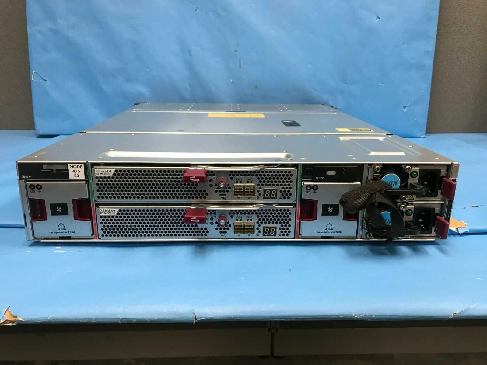 Дисковая полка HPe 12g 24 2.5" sff маркировка d3700/3750 QW967A sas3