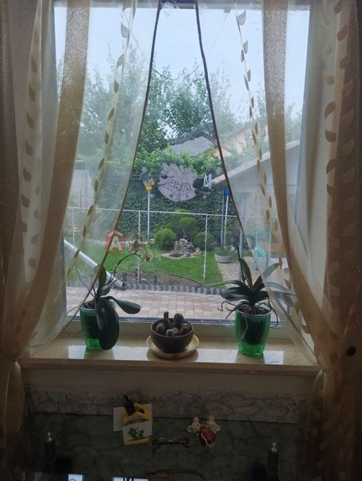 Продам частину будинку в центрі Бородинського (поряд із Сільпо)