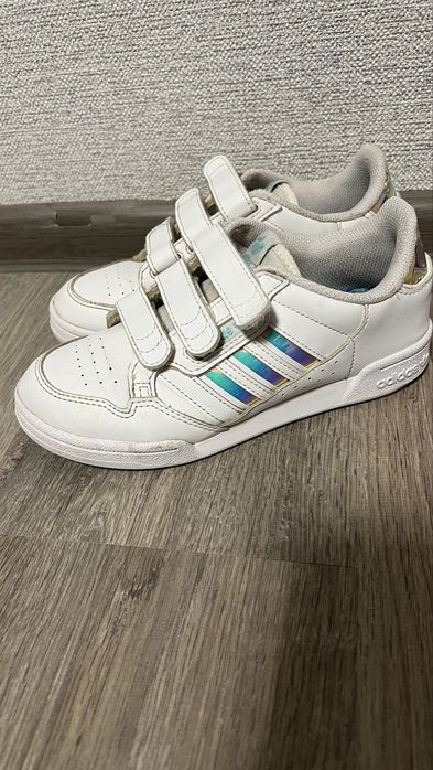 Кросівки адідас adidas кросовки дитячі кросівки 33