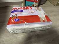 Підгузники Huggies  5 (трусиками)
