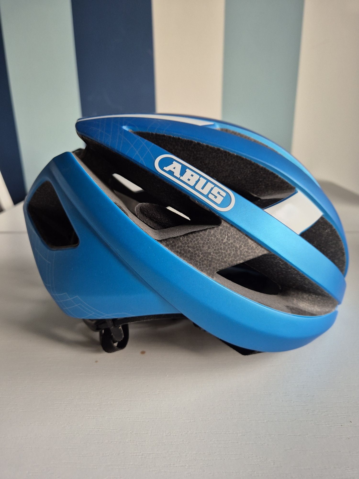 Kask Abus Viantor rom. 52-58