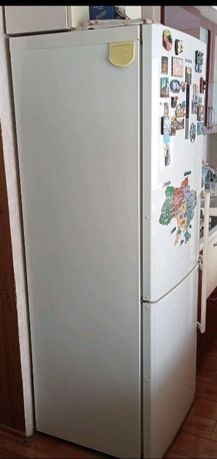 Холодильник  Samsung No Frost