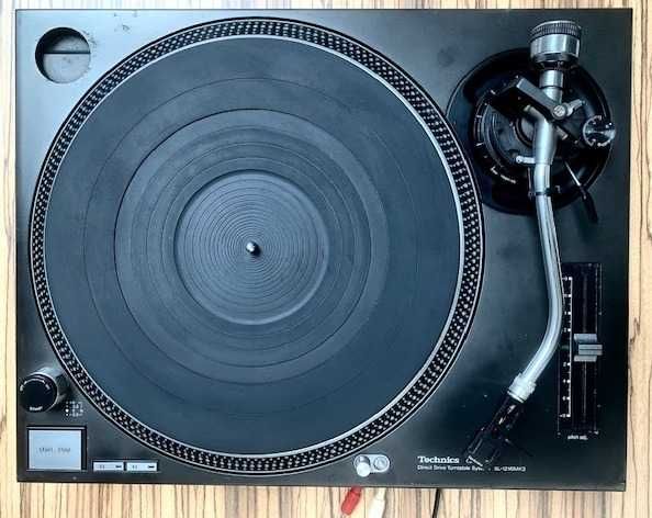 Gira-Discos  TECHNICS SL 1210-MK2