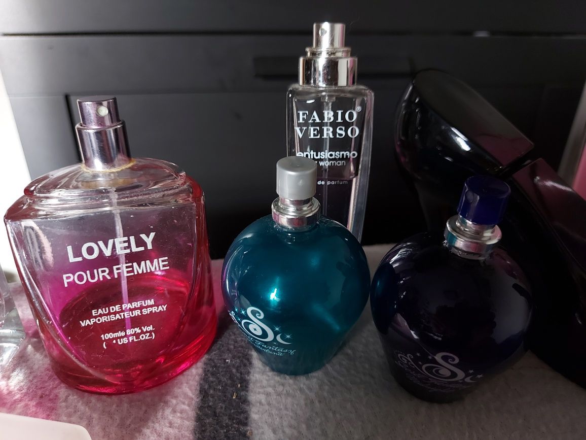 Zestaw perfum | różne zapachy | 11 flakonów