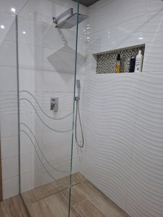 Szyba pojedyncza do prysznica