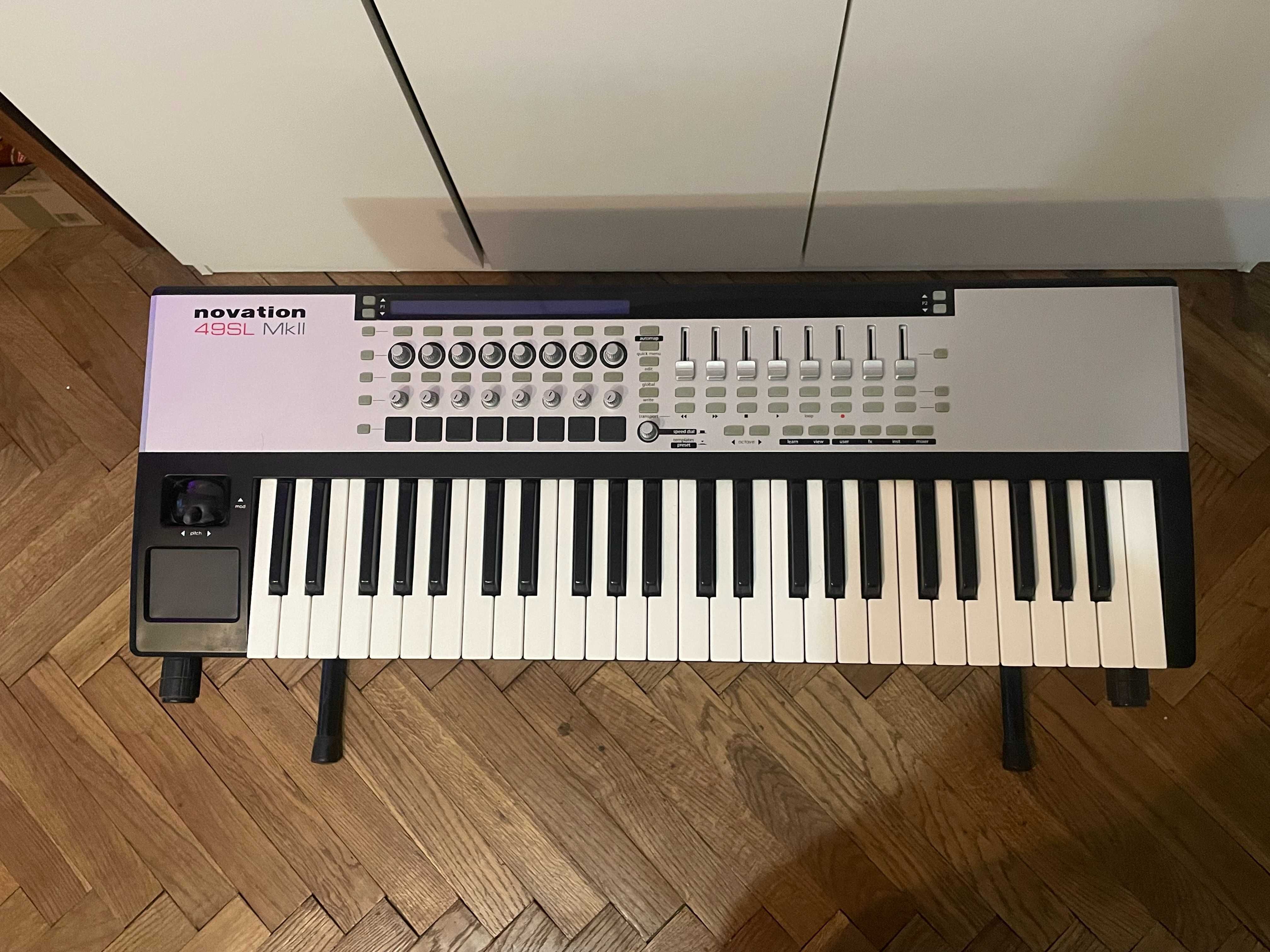 Klawiatura sterująca MIDI Novation SL49 mk2 + statyw