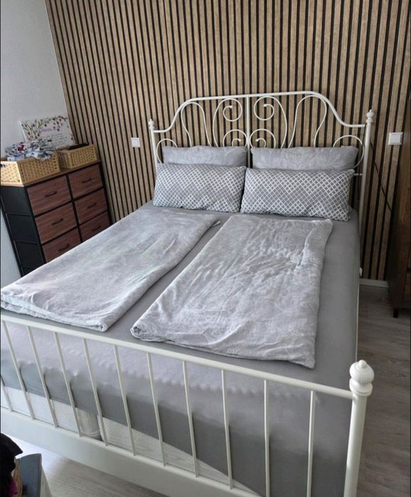 Łóżko metalowe białe Ikea Leirvik 140x200 stelaż i materac